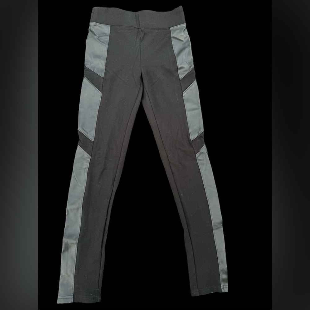 Forever 21 leggings- size small